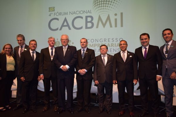 Confederação das Associações Comerciais declara apoio a Bolsonaro