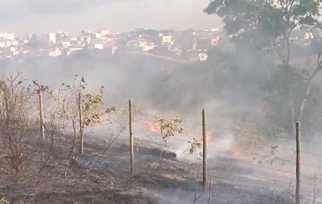 Bombeiros registram 155 incêndios nos últimos três meses em Teixeira de Freitas
