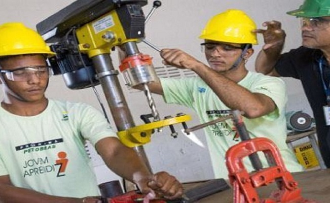 Petrobras abre inscrições do Programa Jovem Aprendiz em 11 cidades baianas