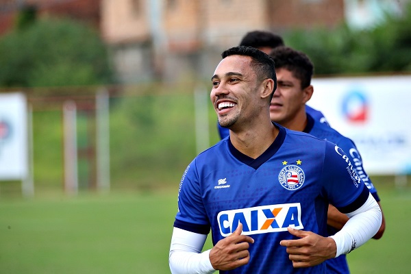 Edigar Junio e Flávio renovam contrato com o Bahia até 2020