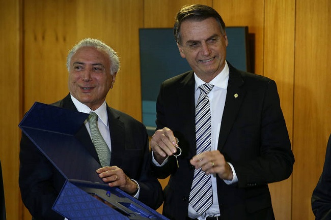 Governo Bolsonaro irá revisar últimos atos do governo Temer