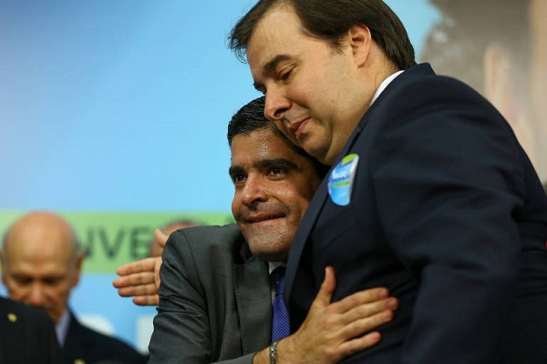 ACM Neto diz que prioridade do DEM é reeleger Rodrigo Maia