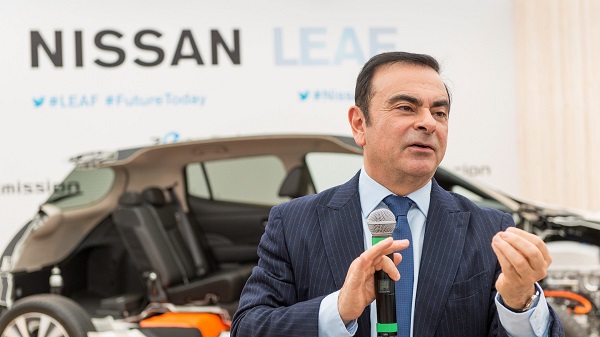 Brasileiro presidente do grupo Renault-Nissan é preso no Japão