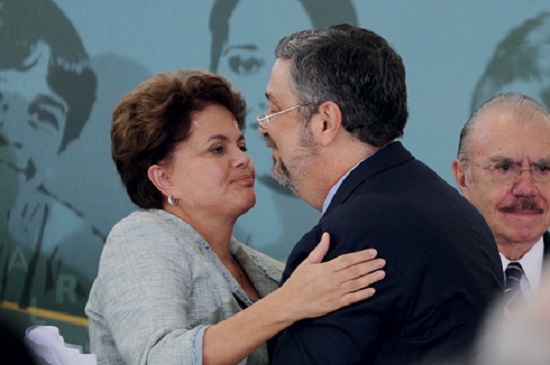 Palocci diz que J&F comprou apoio de senadores do MDB à reeleição de Dilma