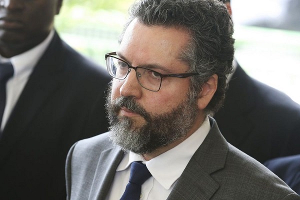 Ernesto Araújo confirma veto ao governo da Nicarágua na posse de Bolsonaro