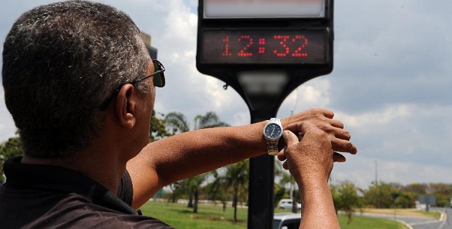 Horário de verão começa à 0h de domingo em 10 estados e no DF