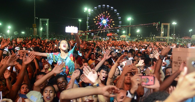 Primeira noite do Festival Virada Salvador reúne 250 mil pessoas