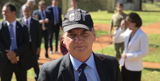 Bolsonaro visita Comando de Operações Táticas da Polícia Federal
