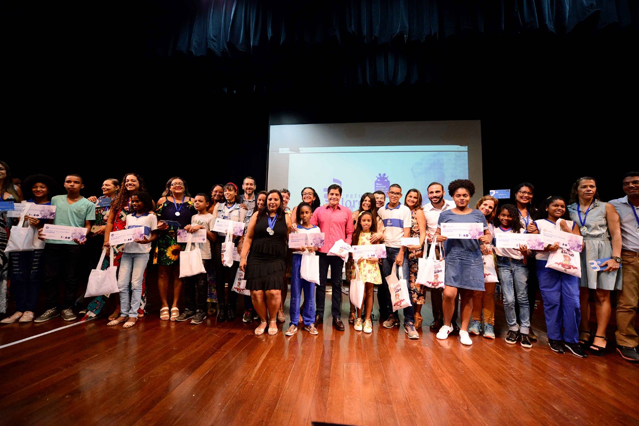 Prêmio Jorge Amado incentiva produção literária na rede municipal de ensino