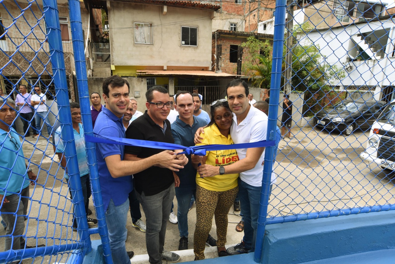 Bruno Reis inaugura quadra poliesportiva em Dom Avelar