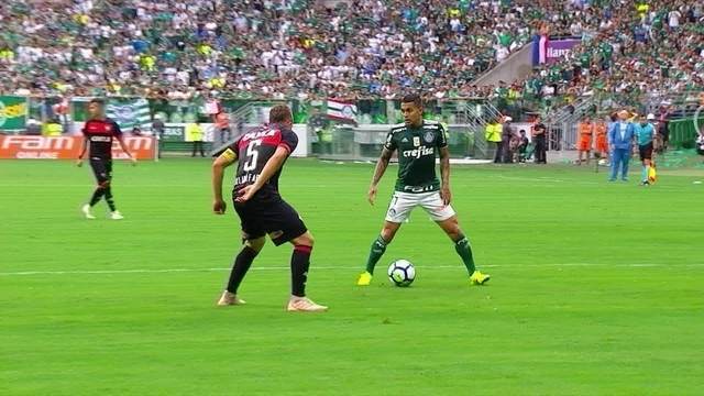 Palmeiras vence o Vitória por 3 a 2 e festeja campeonato