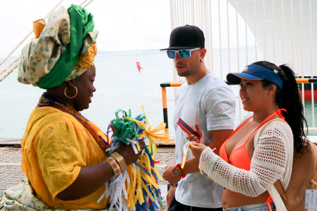 Turistas do navio MSC Seaview conhecem atrativos da Bahia
