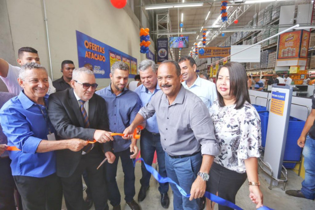 Atakarejo inaugura maior loja da rede em Camaçari