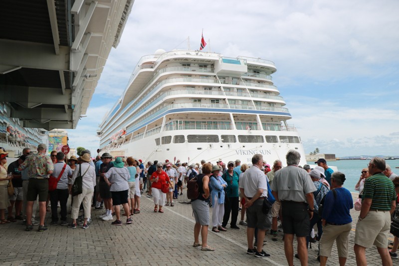Porto de Salvador recebe três cruzeiros com 8,6 mil passageiros