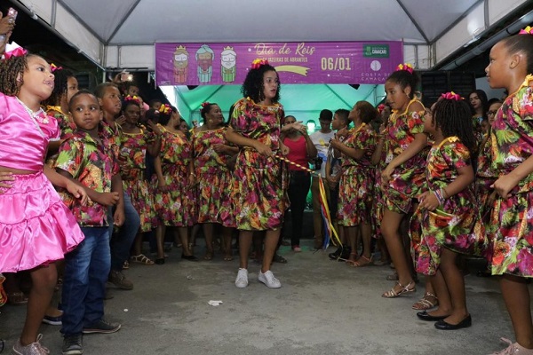 Ternos de Reis abrem ciclo de festas populares em Camaçari