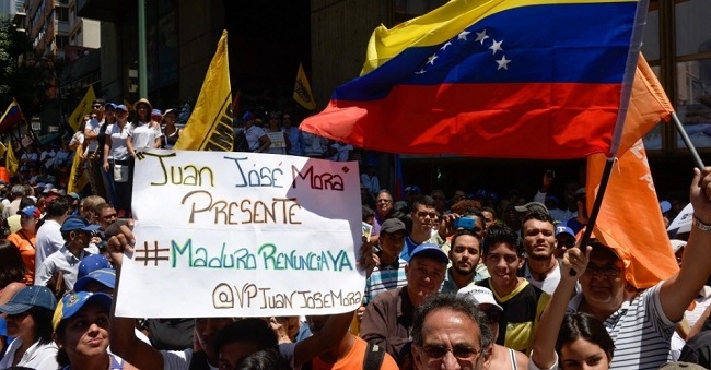 Protestos contra Maduro tomam cidades da Venezuela