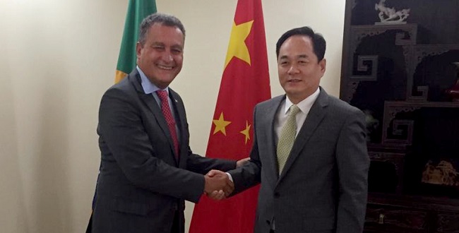 Em Brasília, Rui Costa tem encontros com Mourão e novo embaixador da China