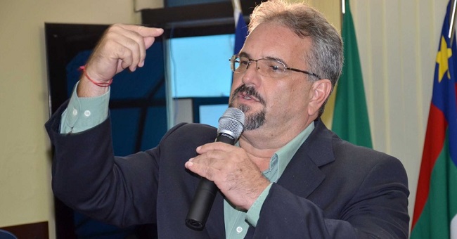Galo quer fortalecer cadeia produtiva da meliponicultura na Bahia