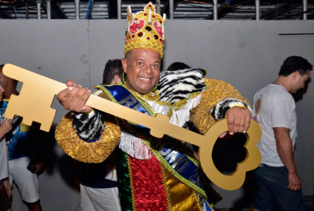 Renildo Barbosa é eleito Rei Momo do Carnaval de Salvador