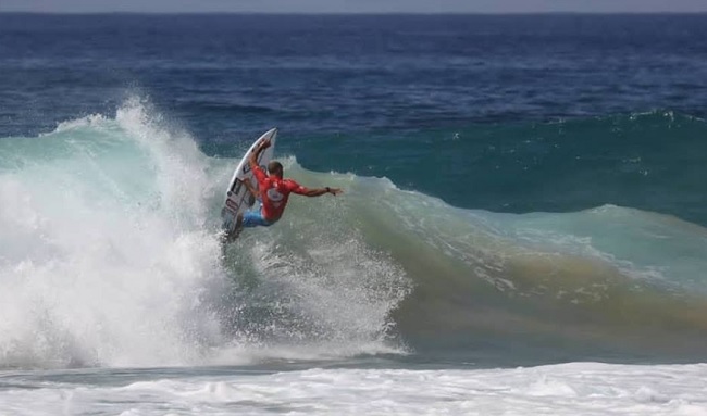 Jadson André elimina Medina e vence etapa do WQS em Fernando de Noronha