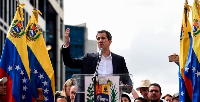 Guaidó não descarta pedir intervenção militar dos EUA para derrubar Maduro