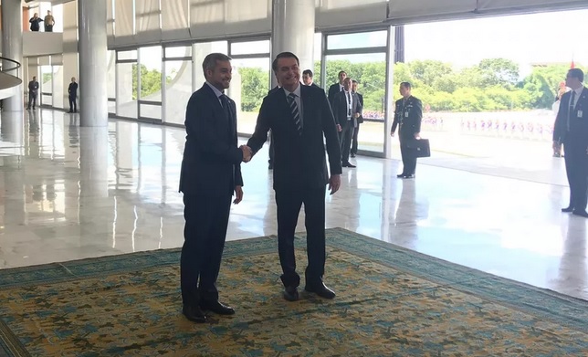 Bolsonaro e presidente do Paraguai se reúnem no Planalto