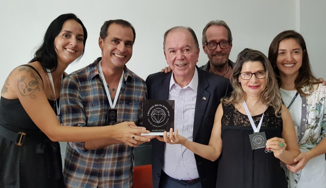 João Leão entrega premiação aos vencedores do concurso Joia da Bahia