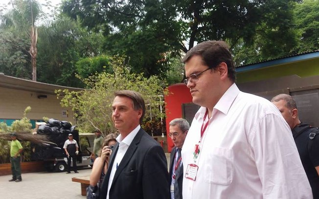 Boletim médico diz que Bolsonaro está em excelentes condições clínicas
