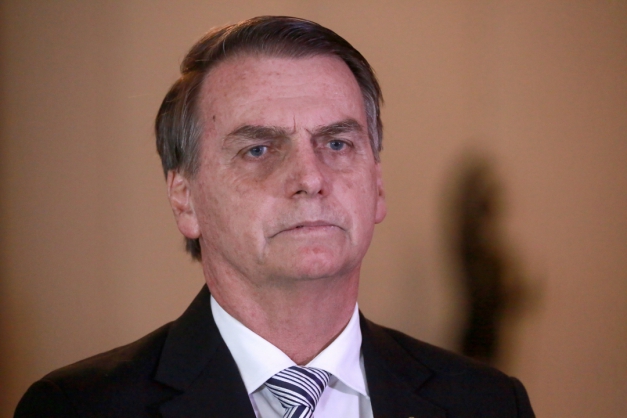 “Nossas orações estão com o povo francês”, diz Bolsonaro