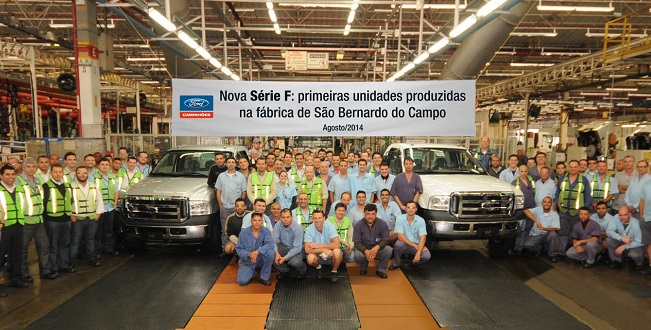 Governo Bolsonaro cobra ação social da Ford em São Paulo