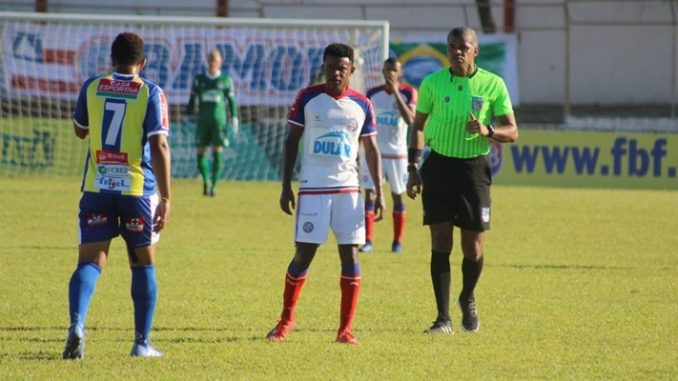 Bahia aplica 5 a 0 no Jequié e vai às semifinais do Baianão