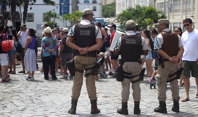Turistas aprovam atuação do Batalhão de Policiamento Turístico da Bahia