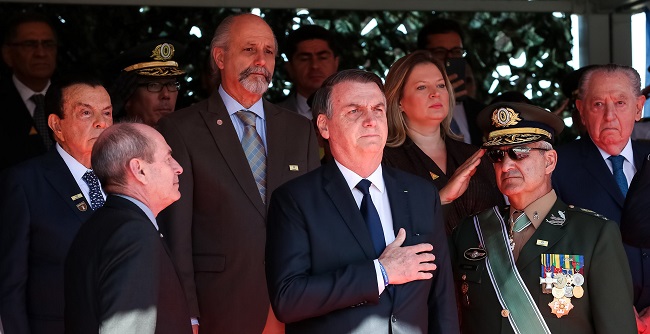 “Imprensa é essencial para a democracia”, afirma Bolsonaro