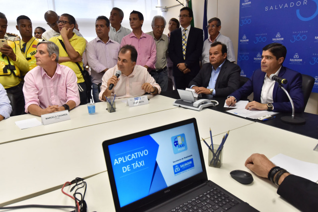 Aplicativo oferecerá 20% de desconto em corridas de táxi em Salvador