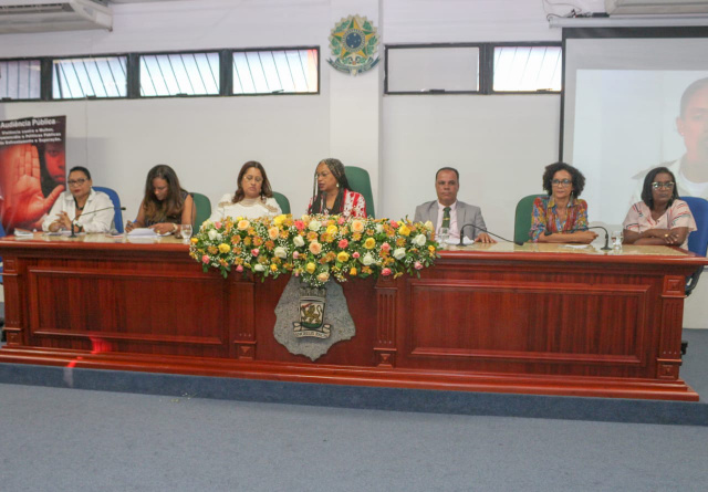 Em audiência pública, deputadas pedem Delegacia da Mulher em Simões Filho