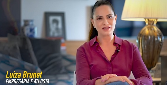 Damares comemora repercussão de campanha estrelada por Luiza Brunet; assista