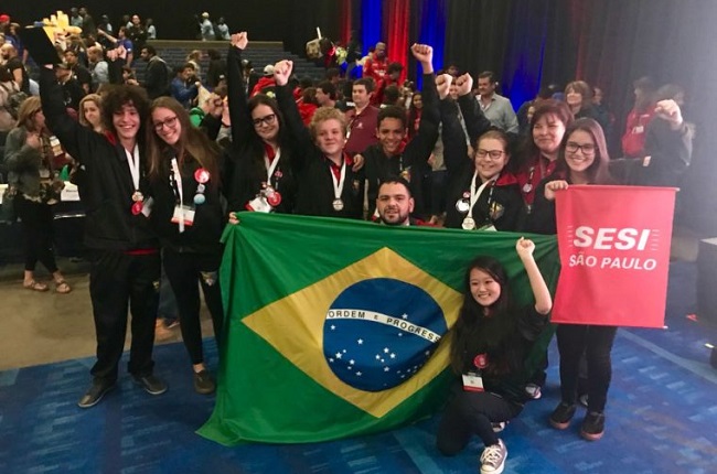Equipes brasileiras são premiadas em campeonato de robótica nos EUA