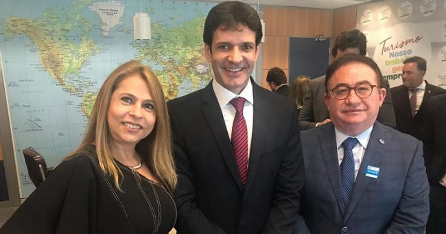 Empresários do turismo apresentam demandas a Bolsonaro