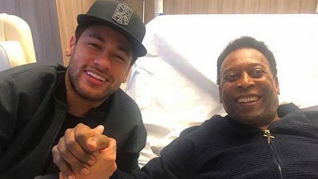 Após visita de Neymar, Pelé recebe alta e deixa hospital em Paris