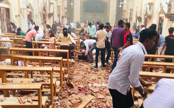 Sri Lanka bloqueia redes sociais após ataques a igrejas