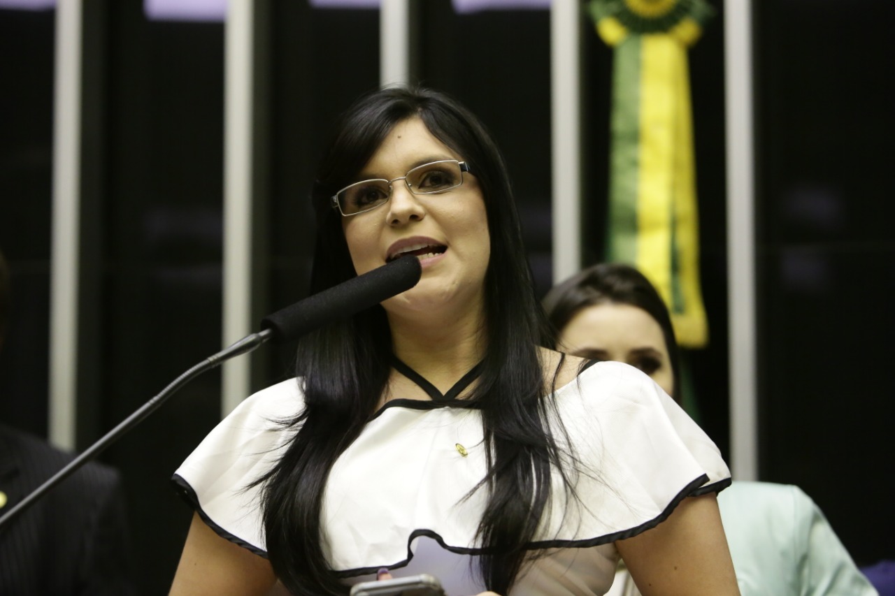 Dayane: “Bolsonaro não vende ilusão com reforma da Previdência”