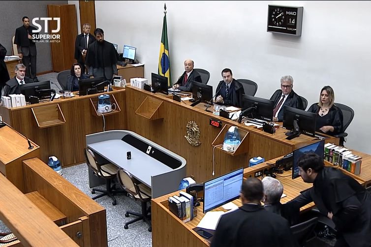 Ministros do STJ determinam a soltura de Temer e do coronel Lima