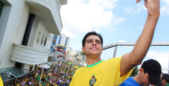 “Manifestações mostram que o brasileiro está com Bolsonaro”, diz Alexandre Aleluia