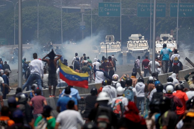 Guaidó confirma duas mortes na Venezuela durante protestos do 1º de Maio