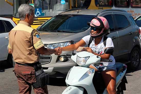 Transalvador lança campanha Maio Amarelo focada nos motociclistas