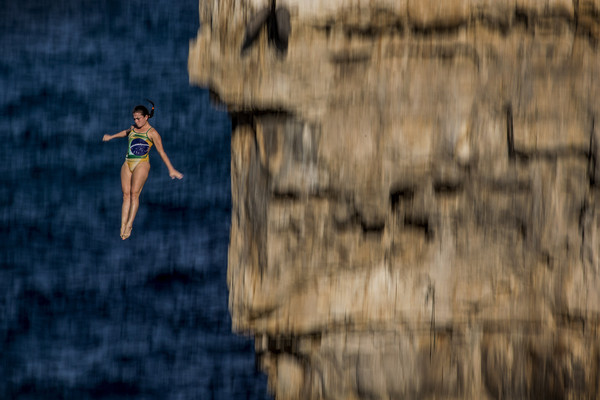 Brasileira Jacqueline Valente vai disputar Mundial de Salto de Penhasco em Portugal