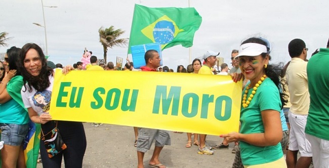 No Twitter, Moro agradece pelas manifestações de domingo e apoio de Bolsonaro