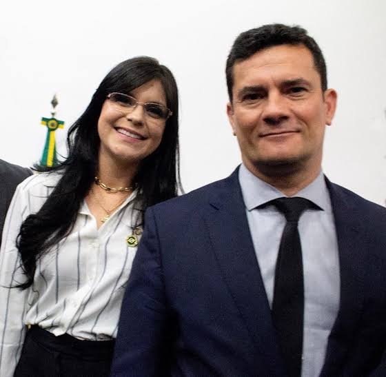 Dayane Pimentel expressa total apoio e confiança em Sergio Moro