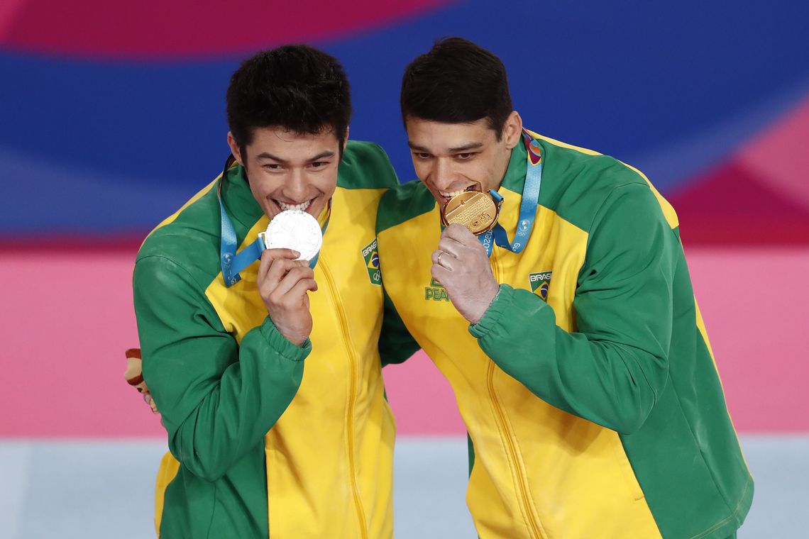 Ginastas conquistam mais quatro medalhas para o Brasil no Pan