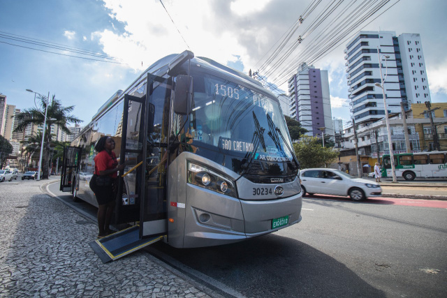 Salvador deve concluir testes de ônibus elétrico em 30 dias